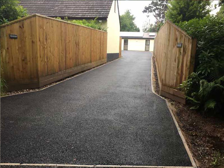 Tarmac driveway installed by Dares Surfacing aving specialists.